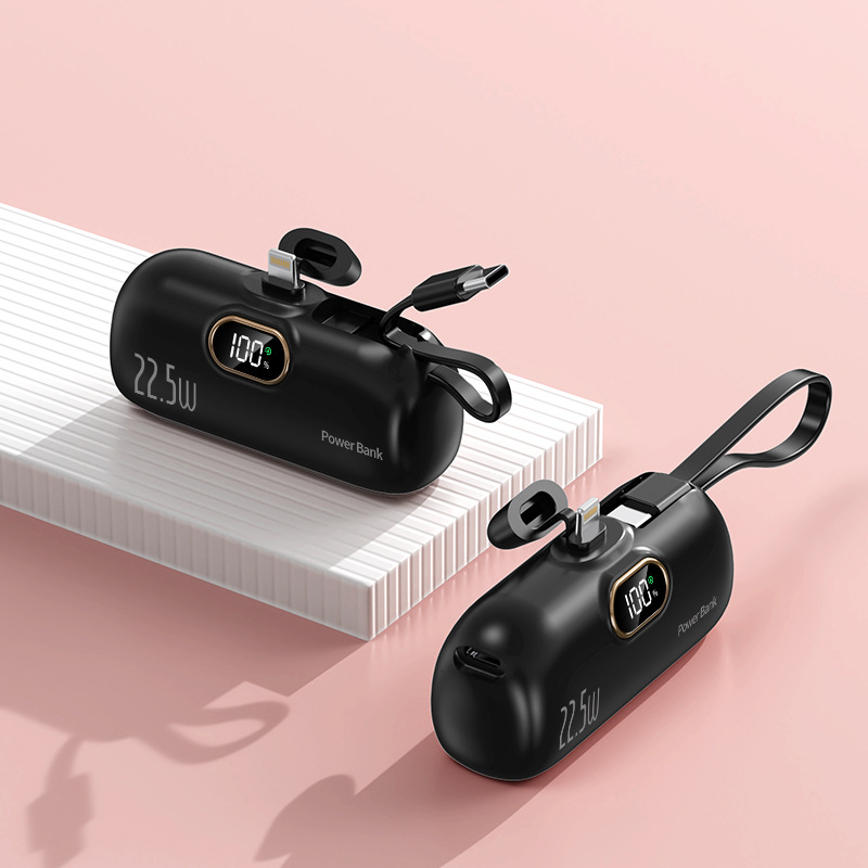 KC transfronterizo mini bolsillo portátil inalámbrico de carga rápida cápsula banco de energía 5000 mA pequeña energía móvil al por mayor