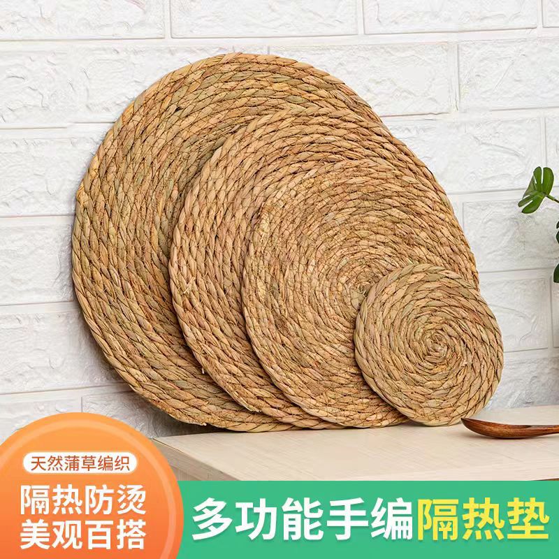 Handmade Woven Placemats for Home Use, Japanese-Style Pastoral Tea Cup Heat Insulation Mats, Table Straw Coasters, Tabletop Straw Tableware
