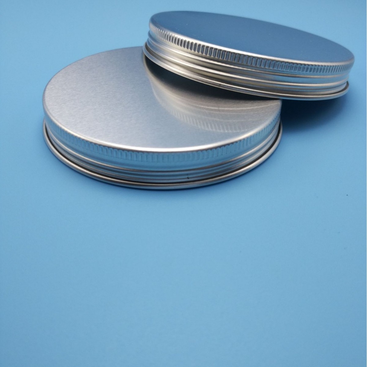 厂家现货供应82牙铝盖 圆形螺纹铝盖 玻璃瓶塑料瓶盖