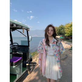 碎花小众短袖海边花衬衫女夏季新款复古宽松开衫衬衣休闲中长款上