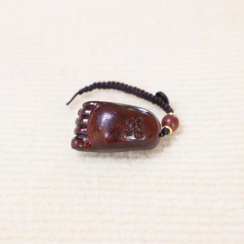ローズウッドキーホルダー、グリーンサンダルウッド彫刻ペンダント、文具、工芸品、景勝地の露店、売れ筋の無垢材ペンダント、小さなペンダント|undefined