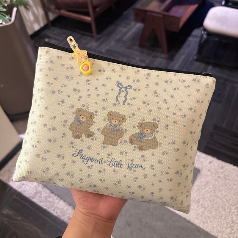 Popular Plaid Bear Portable Makeup Bag Storage Pouch, Simple Large-Capacity High-Appearance Travel Toiletry Bag