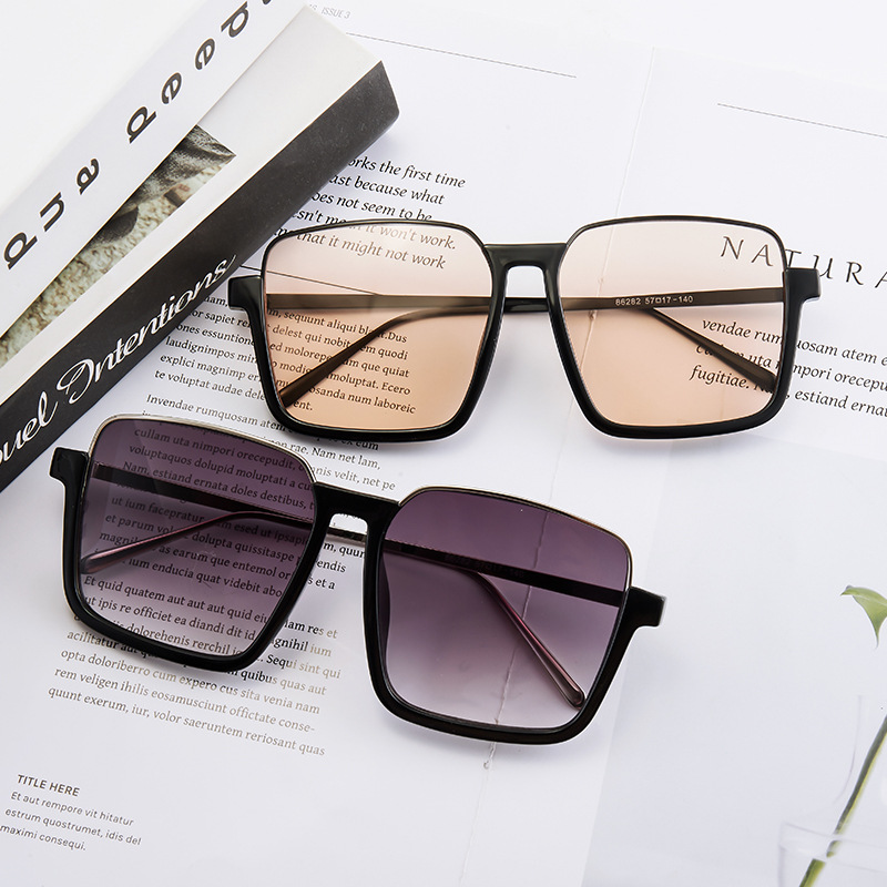 Retro square fashionable brand sunglasses