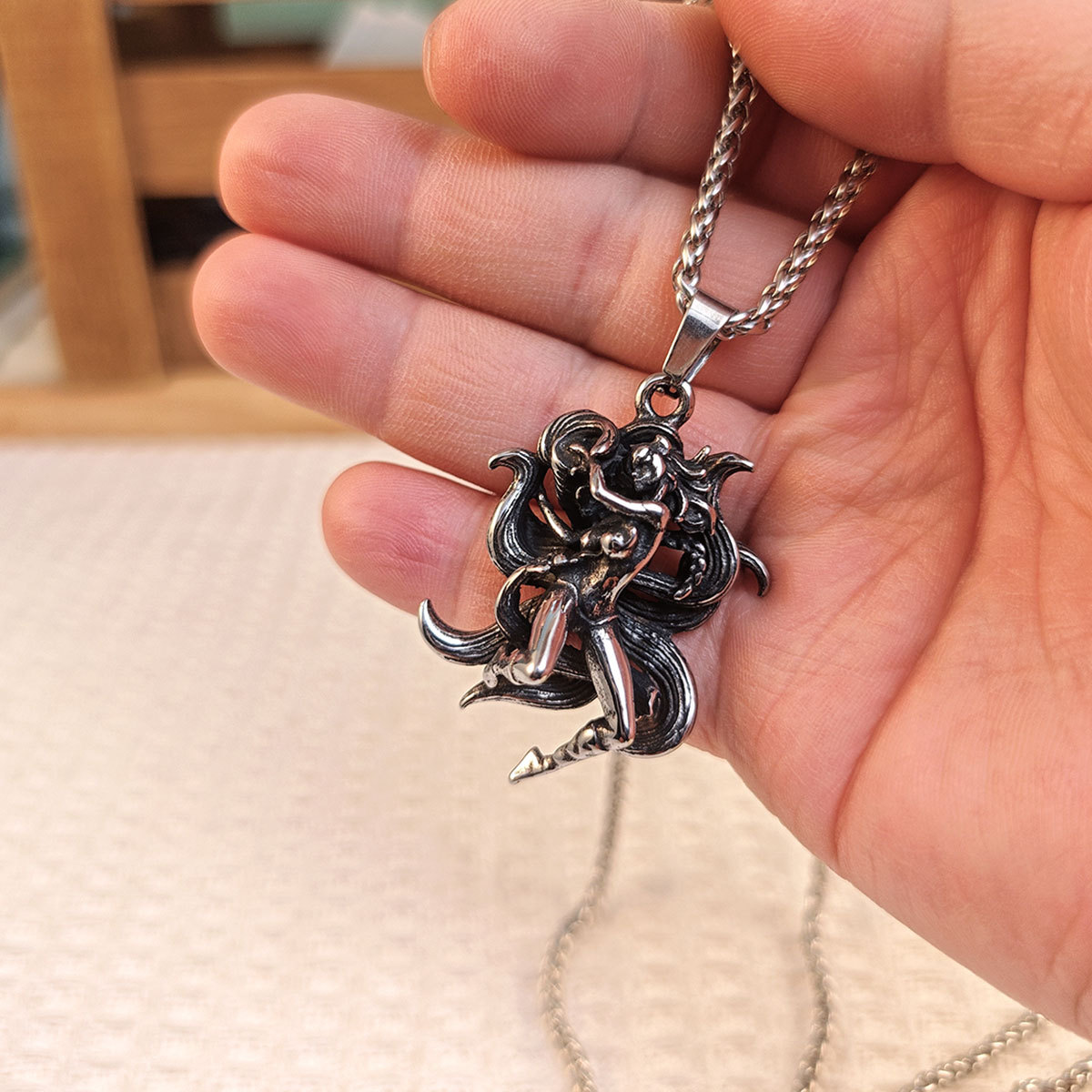 �羳���ſ�ͨ��β�ĺ�����ֵ�׹ŷ����Ůʿ����ҡ������SP1099