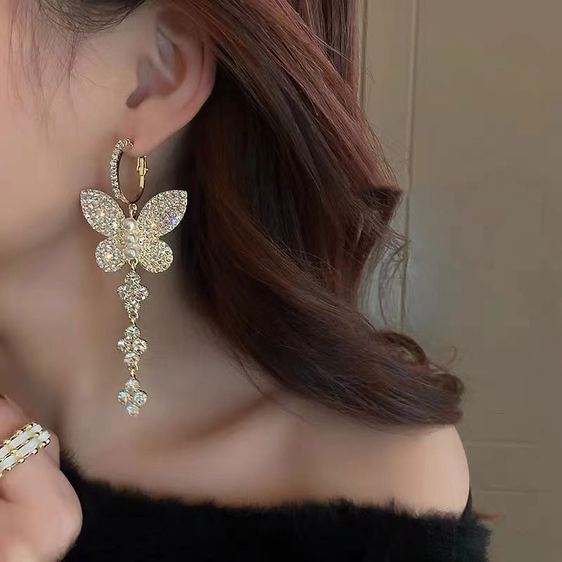 1 Pair Ig Style Shiny Butterfly Inlay Alloy Rhinestones Pearl Drop Earrings display picture 2