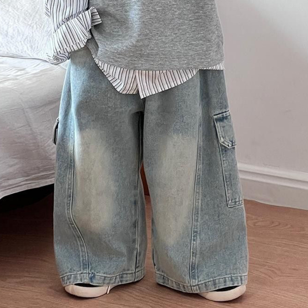 Pantalones vaqueros de nuevo estilo para niños, pantalones largos de primavera y otoño, pantalones de trabajo para niños, pantalones casuales modernos y geniales, pantalones largos rectos y holgados a la moda.