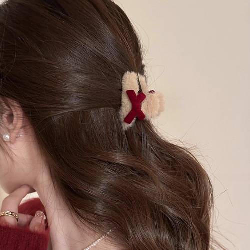 High-end velvet bow hair clip for New Year's bangs, retro princess hair accessory, small size, suitable for autumn and winter