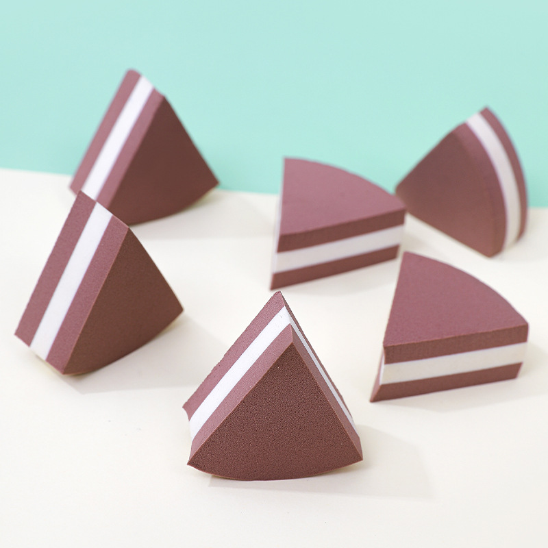 Fábrica personalizada pequeño triángulo redondo seis cortes en forma de ventilador polvo seco húmedo de doble uso no látex esponja de maquillaje almohadilla de aire huevo de maquillaje de belleza