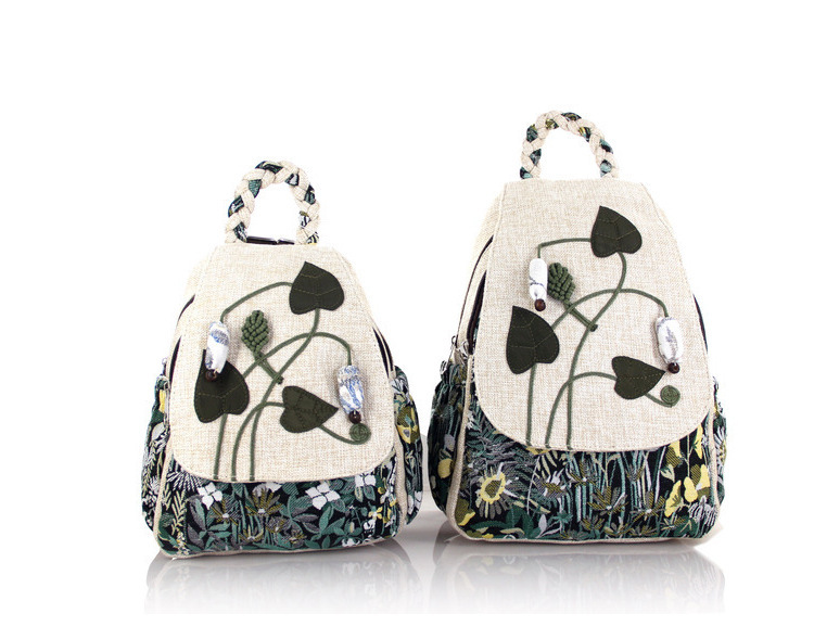 Flower Travel Women's Backpack display picture 1