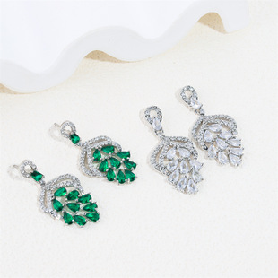 2024 European and American retro popular Fengyang flower-shaped emerald earrings, fashionable micro-set AAA zircon multi-color earrings