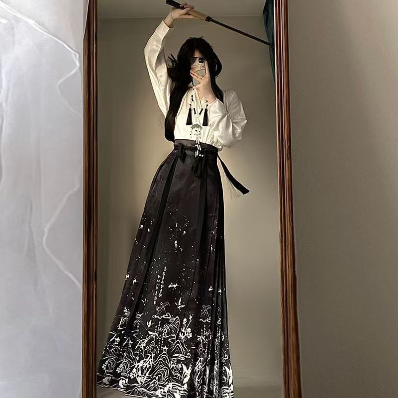 Autumn and Winter New Chinese-style Improved Hanfu Women's Daily Commuter Horse-faced Skirt suit Costsize Super Fairy Aircraft Sleeve Adult Costsize