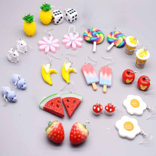 Cartoon painting creative simple sweet cute girl three-dimensional resin strawberry earrings earrings cross-border fun accessories