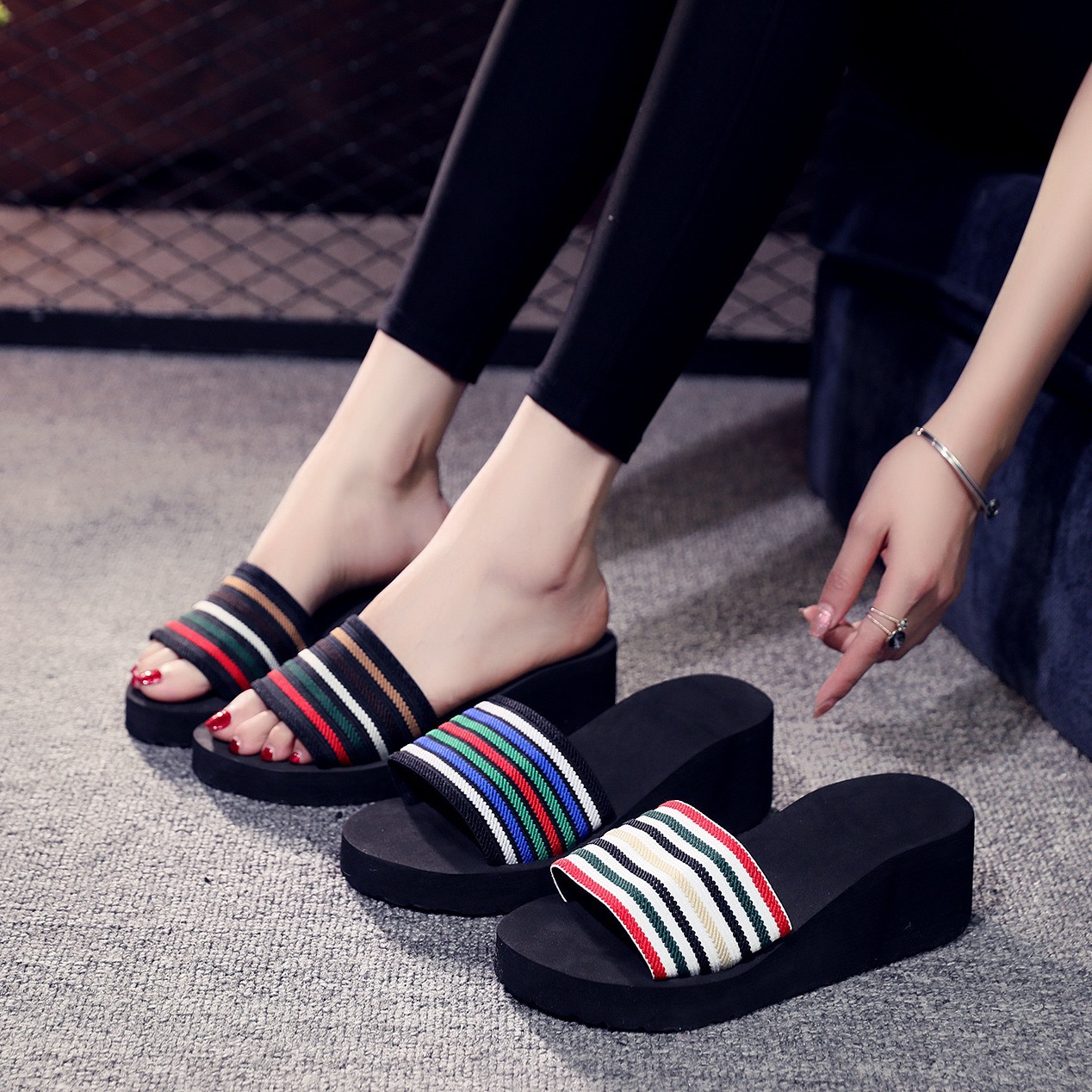 一字拖女拖鞋女凉拖鞋子女夏季时尚百搭外穿居家韩版学生中跟沙滩