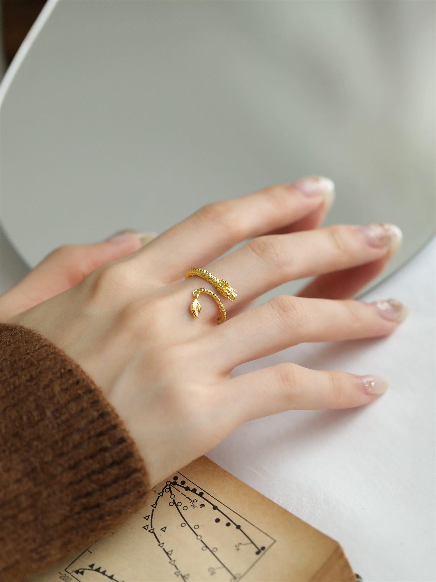 Bijoux et accessoires Bague Dragon Année Petit Dragon Doré Design de niche Mode Bague Année Dragon Zodiaque Haut de gamme Accessoires de bague Femme_voghion.com