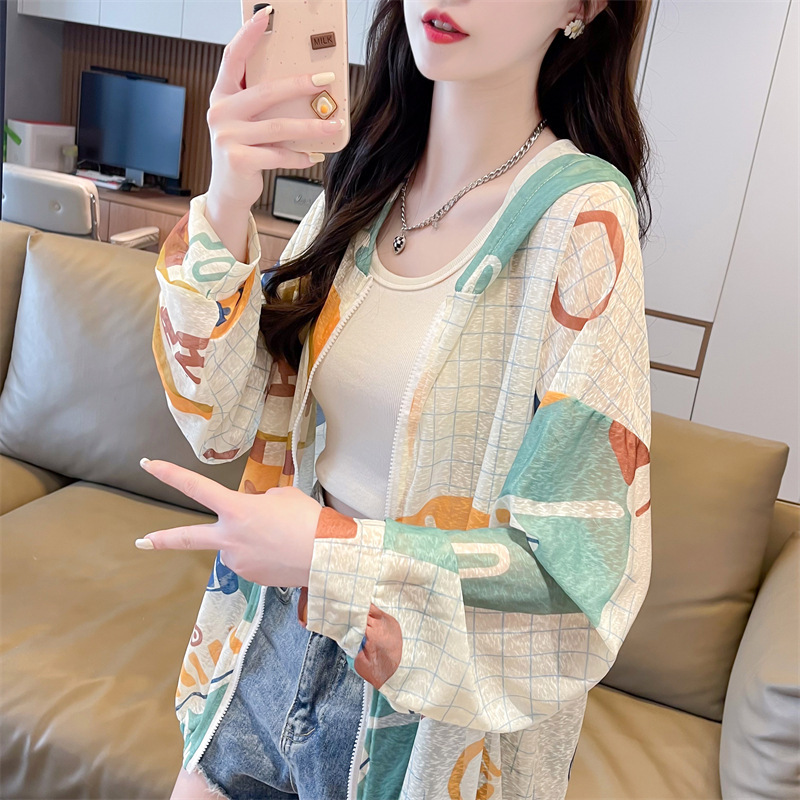 Outdoor Ice Silk Breathable Thin Sun Protection Clothing for Women Summer Korean Style New Loose Large Size Small Sun Protection Clothing Jacket