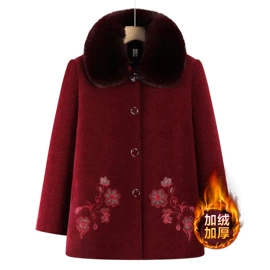 连衣裙;羽绒服;时尚休闲套装