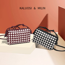 �ڰ���P�񾎿����¿�r�г����ٴ�μ���߼��б�yС��б���Ů