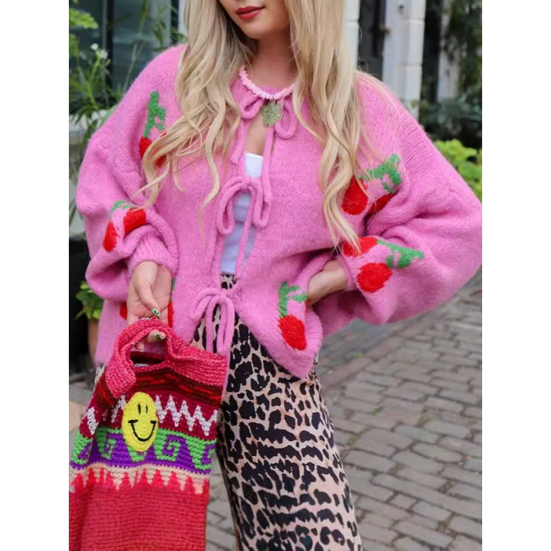 Вишневый вышитый жаккард свитер женский трансграничный Европа и США 2024 милый стиль вязаный свитер