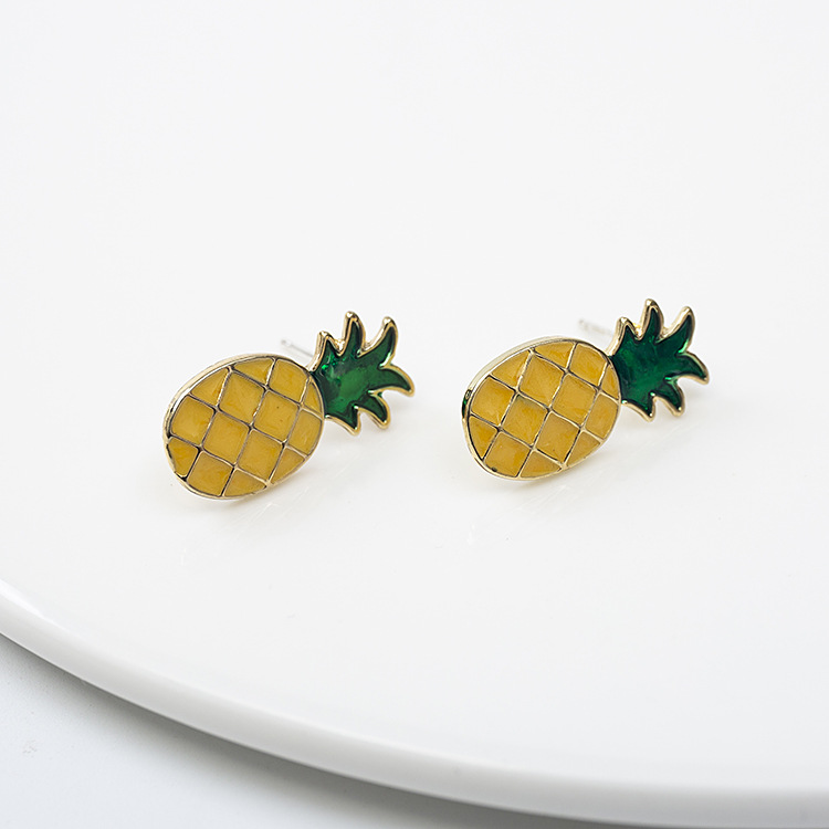 Pendientes Pequeños De Fruta De Dibujos Animados Pendientes De Piña De Moda display picture 4