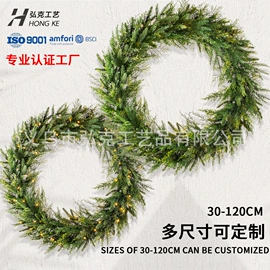 圣诞树;圣诞装饰品;圣诞花环