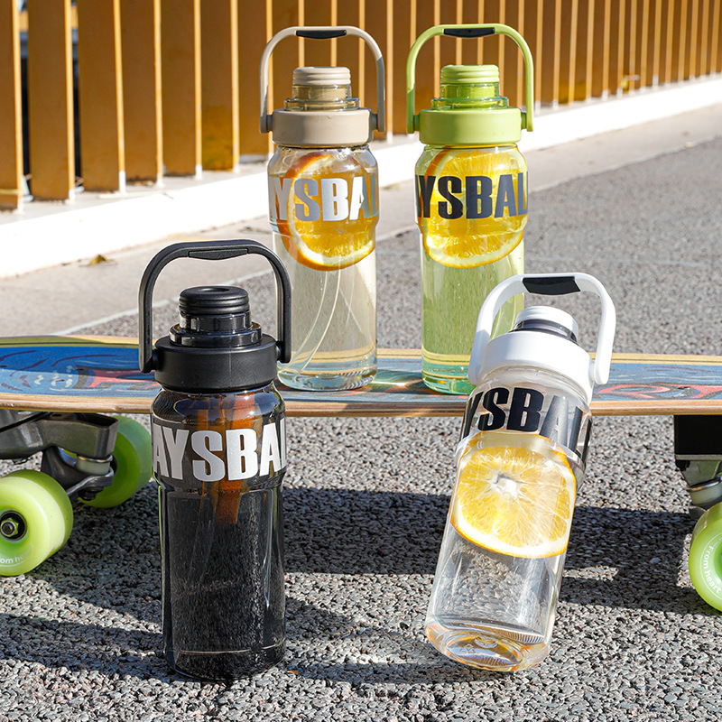 Mayorista simple de gran capacidad hervidor deportivo portátil de verano portátil taza de acondicionamiento físico taza de plástico transparente de alto valor facial