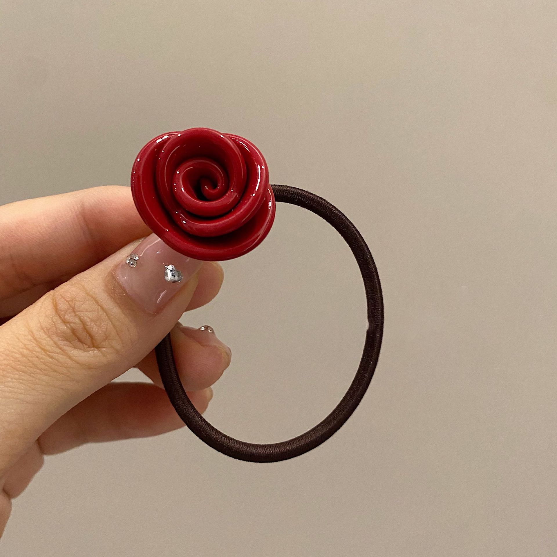 Hårsnodd med rosblomma för damer sött akrylhårband hästsvans_voghion.com