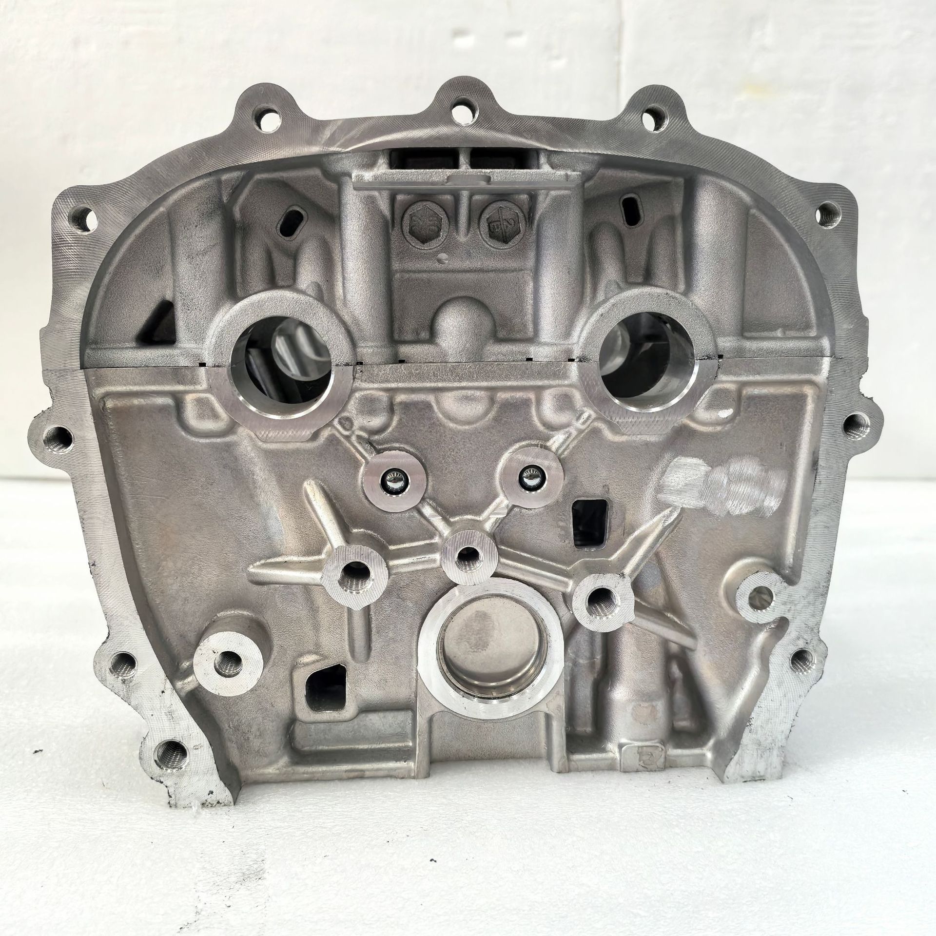 Suitable for Geely Boyue Borui Emgrand Jiaji Jle-4G18Tdb Jl-E4G18Tdc Engine Cylinder Head