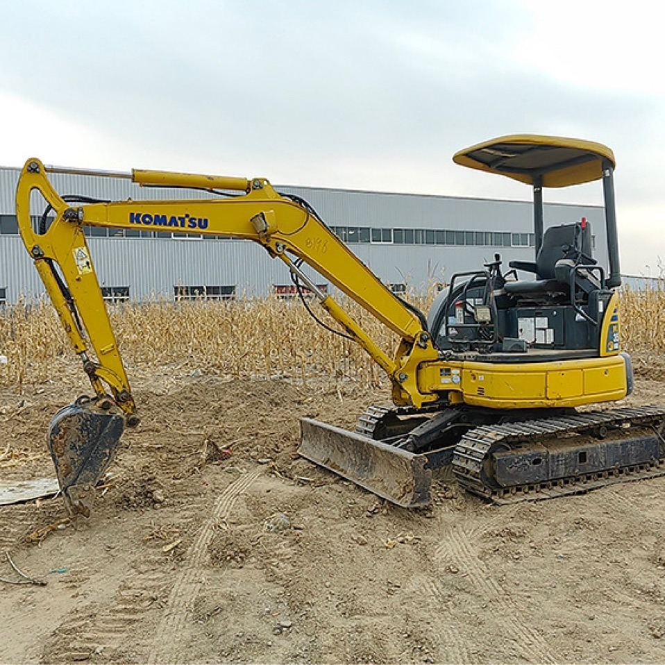Suministro de marca Komatsu línea de comercio exterior de segunda mano 35 40 50 55 pequeña excavadora