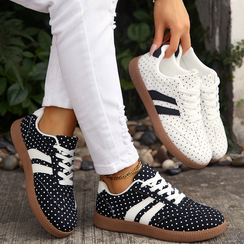 2026 Spring and Autumn New Versatile Popular Lace-Up Casual Sports Shoes Soft Sole German Training Shoes Running Shoes Breathable Student Shoes 2026 Spring and Autumn New Versatile Popular Lace-Up Casual Sports Shoes Soft Sole German Training Shoes Running Shoes Breathable Student Shoes
