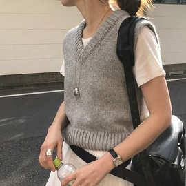 现货2026春新款韩系休闲高级感V领宽松显瘦无袖针织马甲背心女
