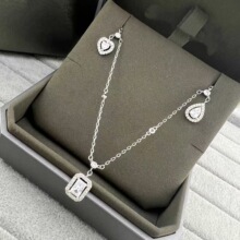 V��÷����Ů���ǵ�ˮ�M��Ƕ�����r�����K�߼��аٴ��i���