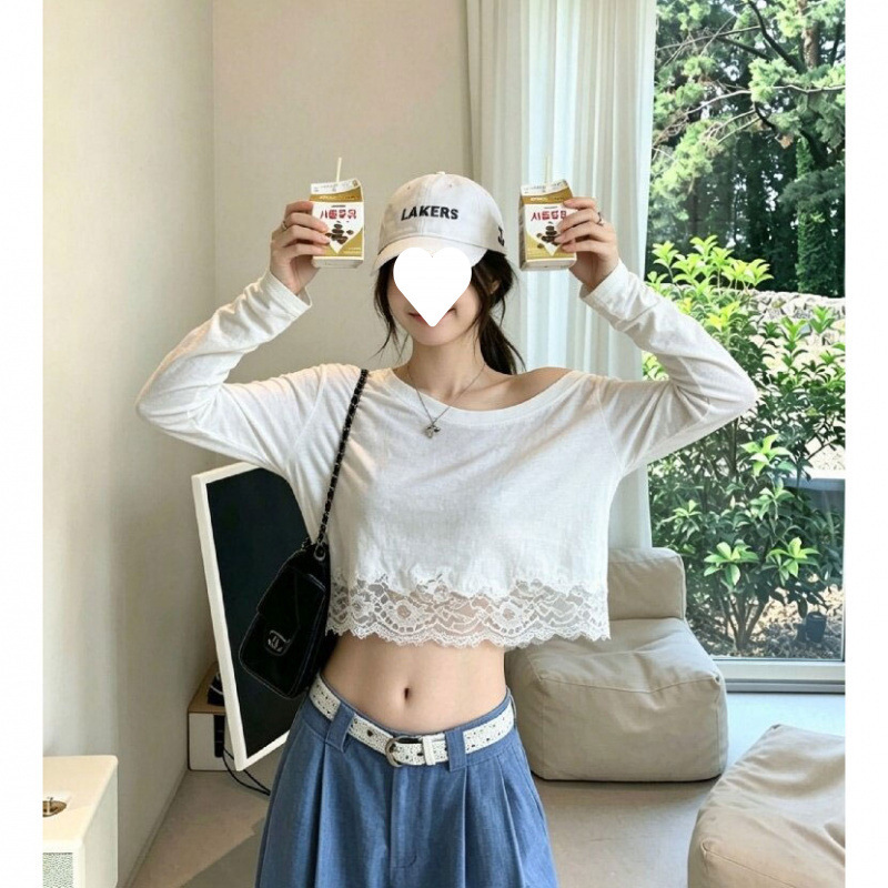 Lace-spliced white long-sleeve T-shirt for women, summer outerwear, thin sun-protective cover-up, unique and beautiful short air-conditioning shirt Lace-spliced white long-sleeve T-shirt for women, summer outerwear, thin sun-protective cover-up, unique and beautiful short air-conditioning shirt