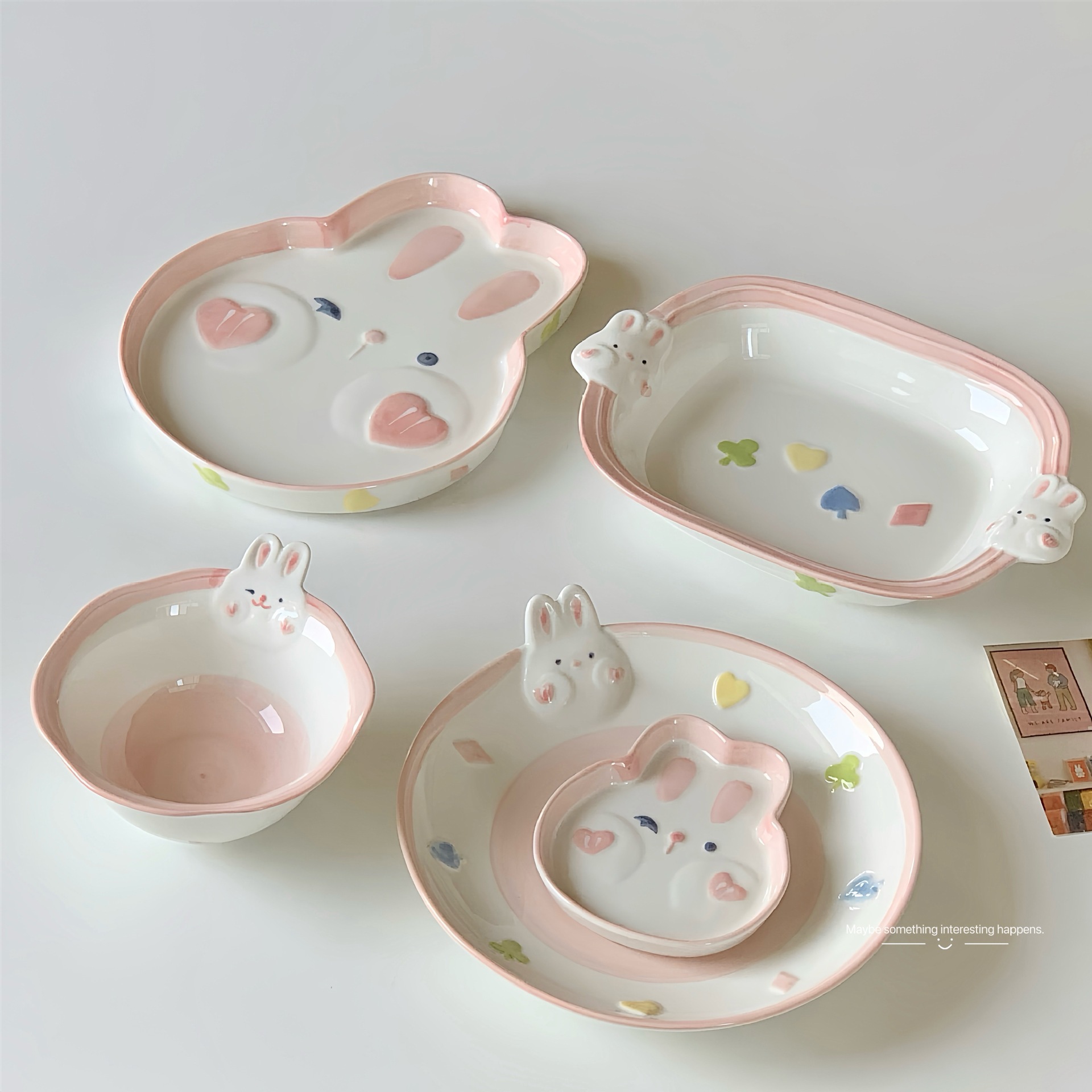 소녀 높은 가치의 식기 귀여운 세라믹 언더 유약 컬러 플레이트 그릇 세트 인 스타일 아침 식사 플레이트 가정용 디저트 플레이트