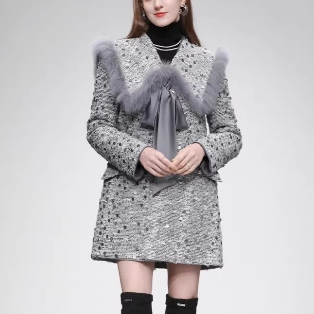 Winter Elegant Style Lapel Fox Fur Collar Bow Fine Glitter Sequin Tweed down Jacket Small Fragrance Jacket for Women