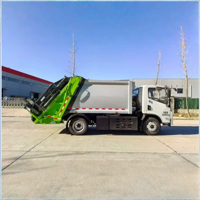 8-cubic-meter rear-loading compact garbage truck, small and flexible, suitable for urban and rural waste collection and transfer