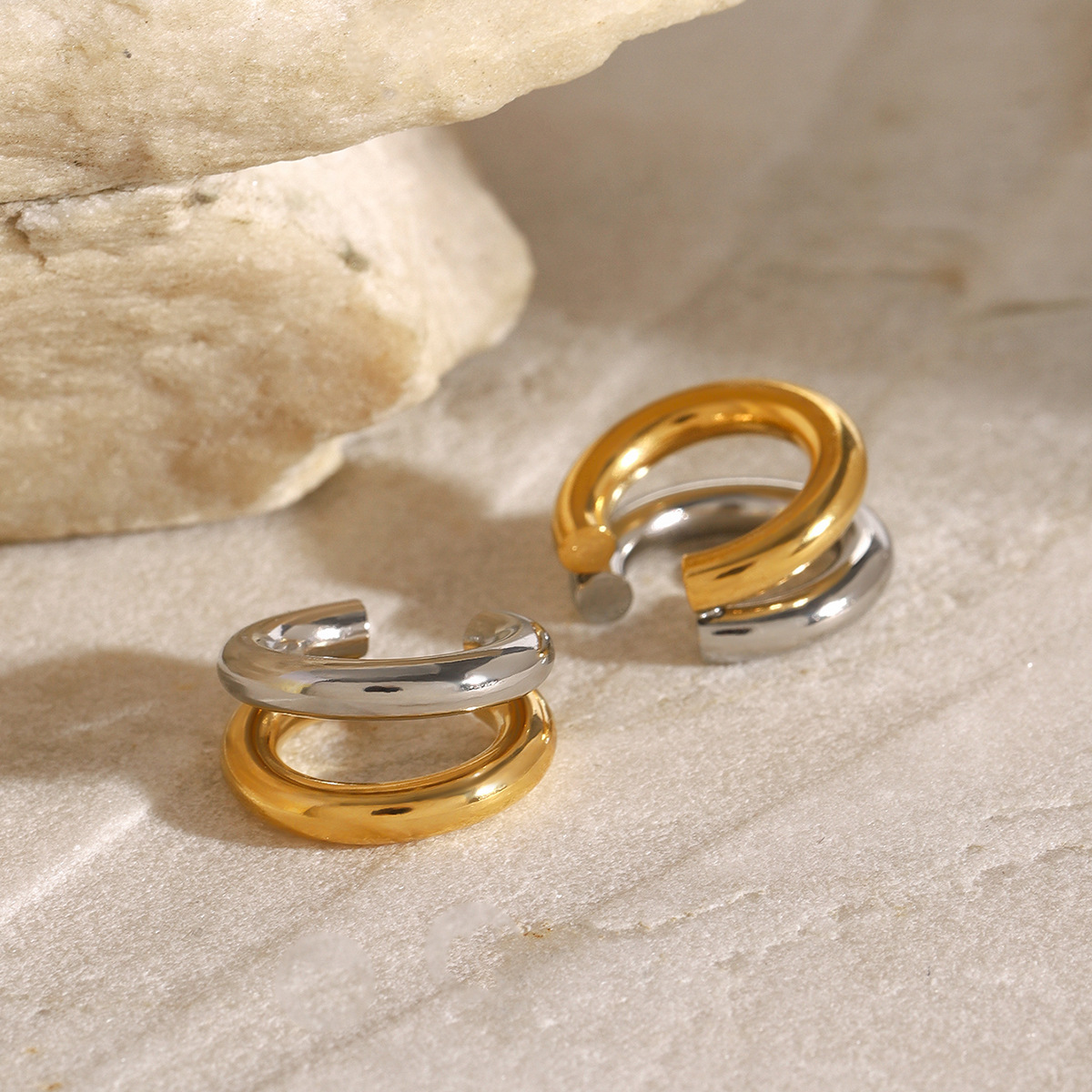 JEDING acero inoxidable doble c sin agujeros de orejas clip de orejas de nicho de alta calidad pendientes de acero de titanio no se desvanecen joyas de orejas transfronterizas