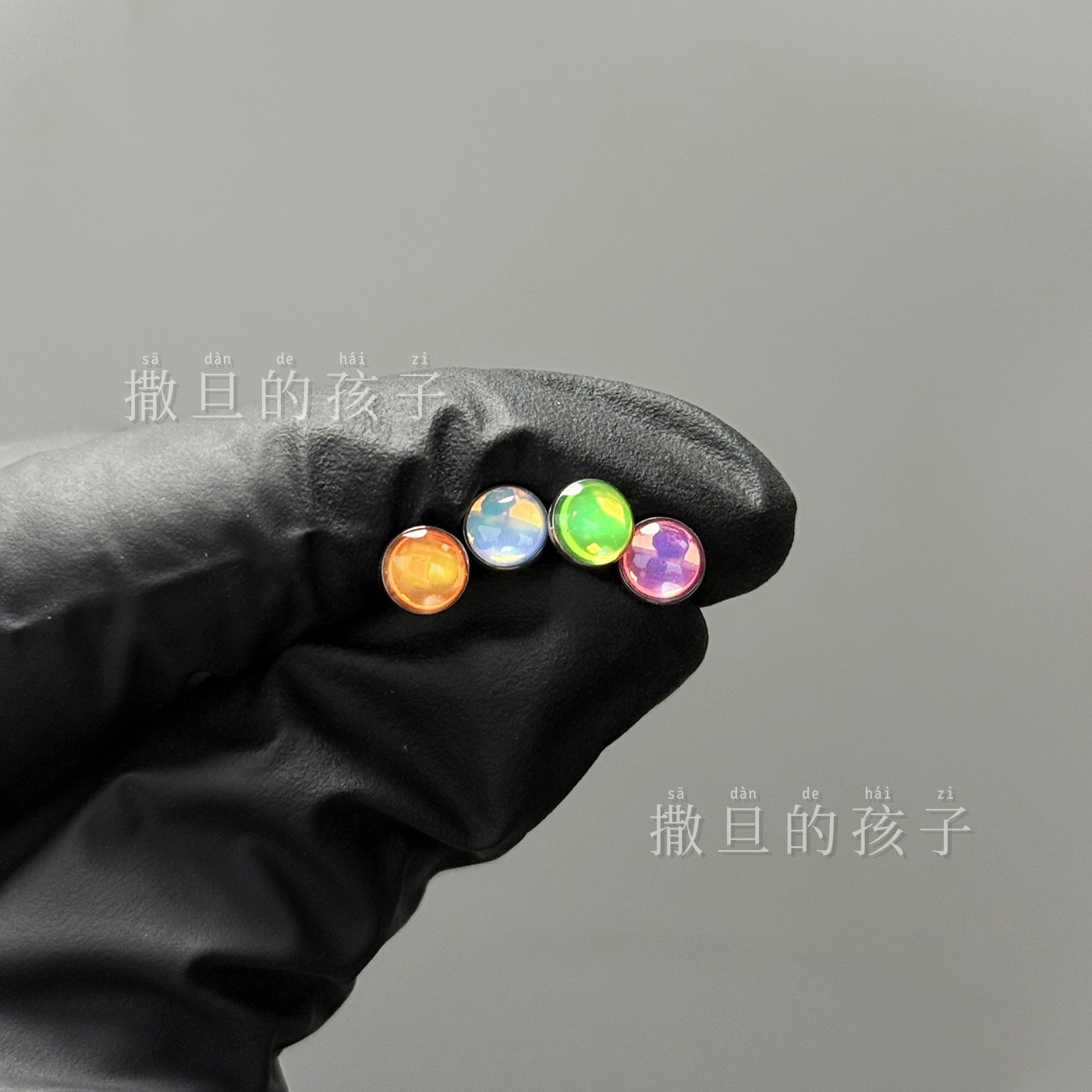 Pointed titanium steel lip stud product view