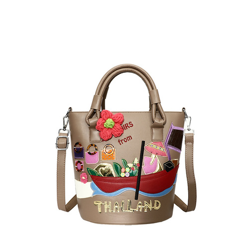 Foreign trade bags for women 22 autumn and winter new women's bags niche creative shoulder crossbody bag retro portable bucket bag wholesale