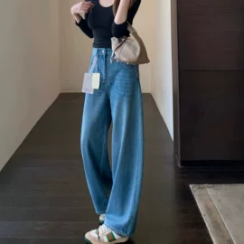高腰显瘦阔腿牛仔裤怎么选？高品质慵懒风秋冬款解析