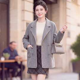 2026秋冬新款双面呢羊毛大衣女小个子气质短款宽松版西装领女外套