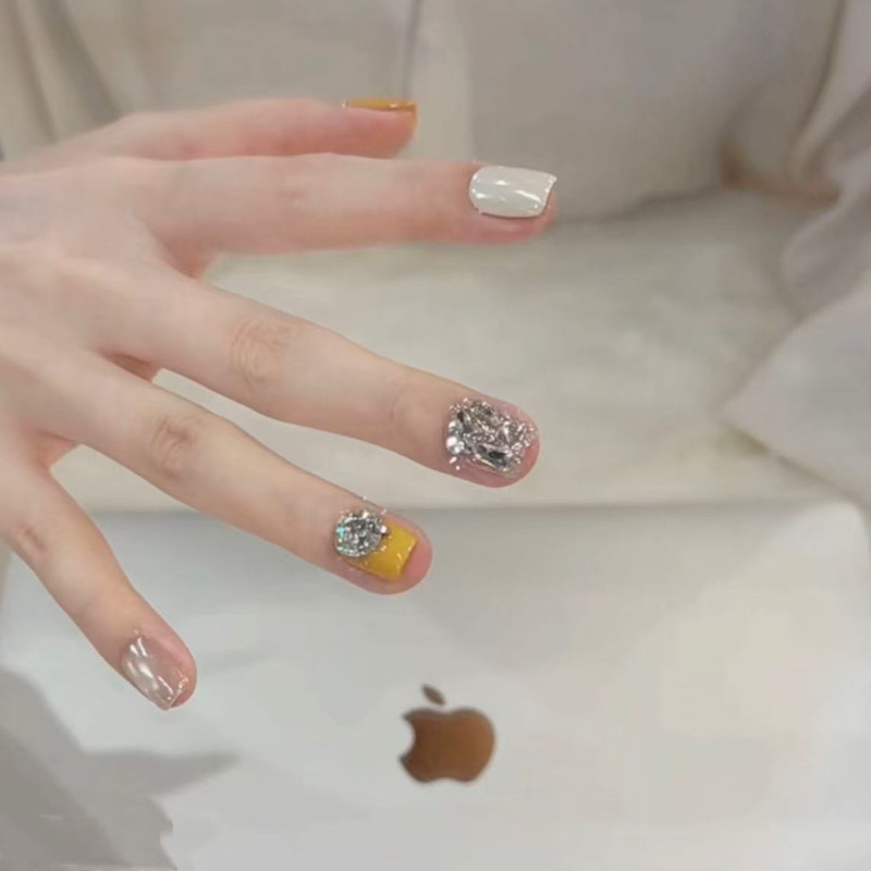 【Yellow Full Diamond】Handmade Wearable Nails, Luxurious Sparkling Diamonds, High-Grade, Brightening, Purely Handmade Wearable Nail Tips