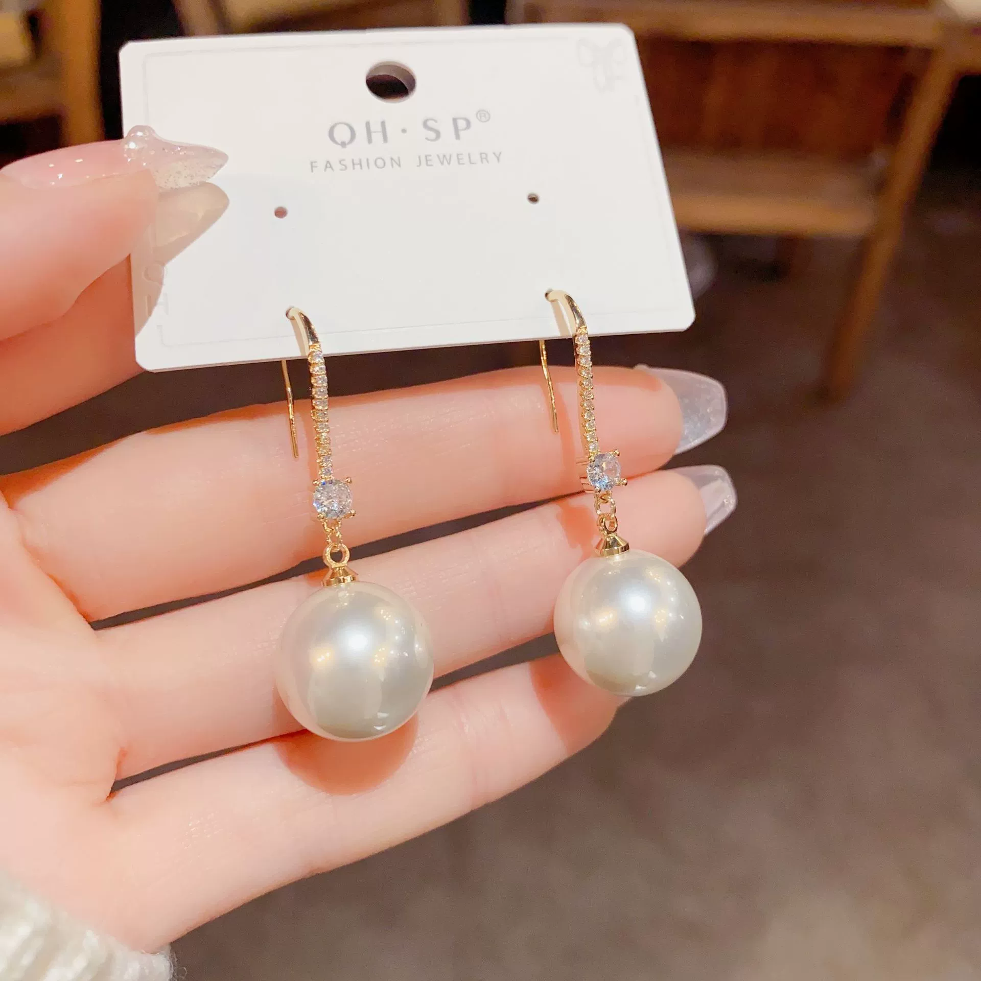 Супер сказочная русалка Ji Pearl Микро-инкрустированный цирконовый ушной крючок 2023 новый прилив красная передний смысл ниши дизайн ушей
