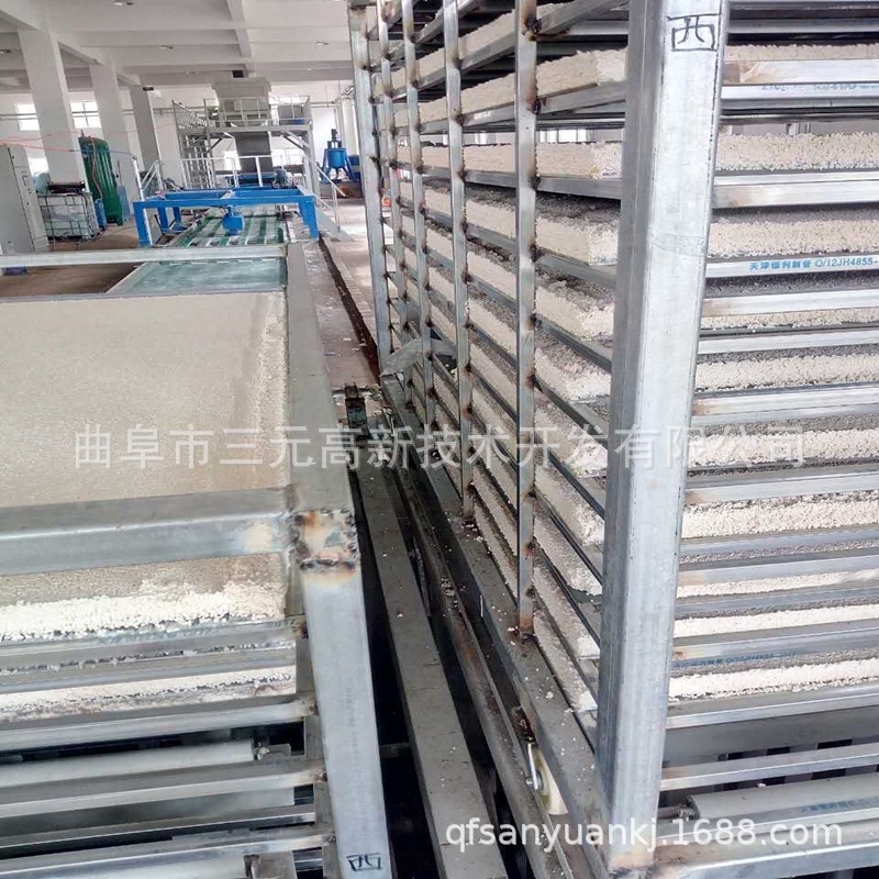 硫氧镁防火门芯板生产线 全自动玻镁板制板机 玻镁防火板生产设备