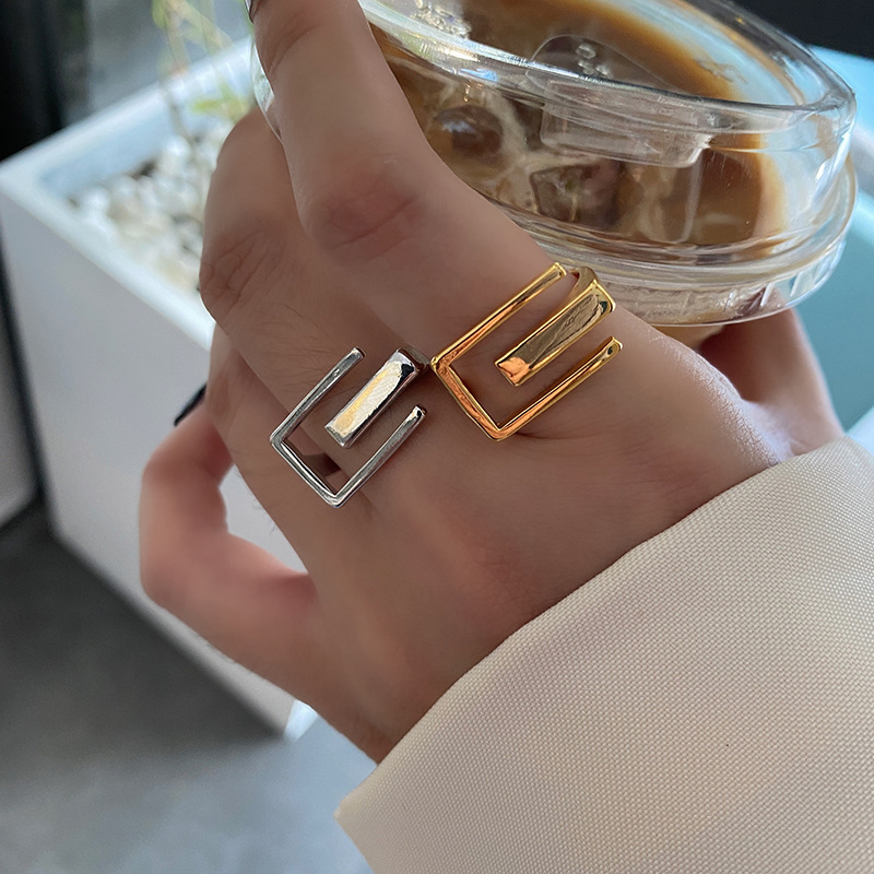 Simple Letter E Shape Fashion Design Punk Geometric Ring display picture 2