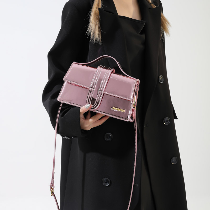 fashionable glossy one-shoulder bag