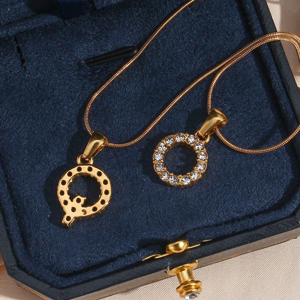 304 Stainless Steel Material PVD Coated Real Gold Plated 18K Gold Letter 304 Stainless Steel Waterproof Non Tarnish 304 Stainless Steel Necklace