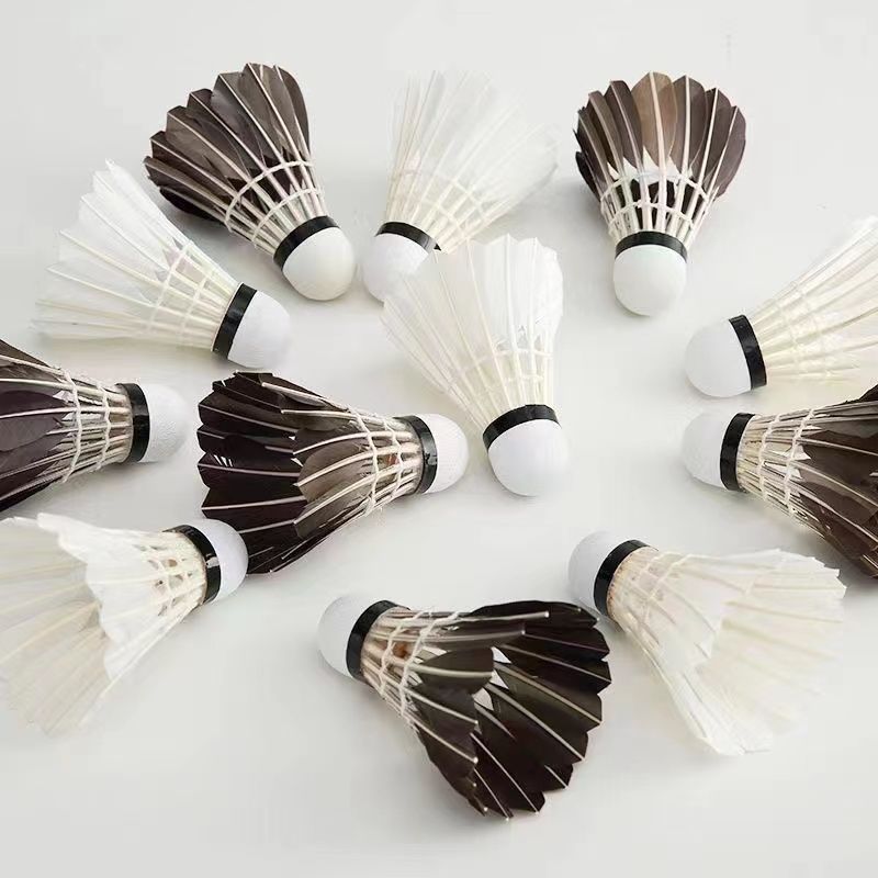 バドミントンの耐打王はガチョウの毛玉のアヒルの毛だけを入れて安定しています。|undefined