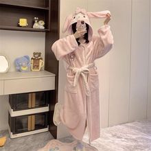 ԡ��Ů�ﶬ��ɺ���q��ͨ�L�����ϴ����ˮ�ٸɿɴ���ʽԡȹԡ��