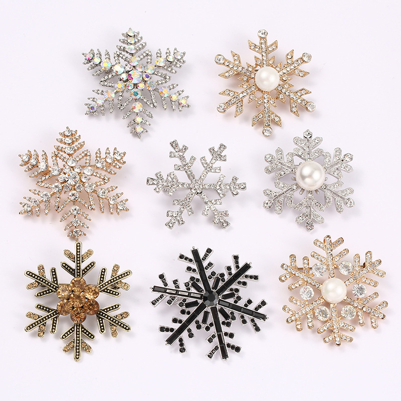 クリスマス雪の結晶ブローチ、欧米風胸飾り、露出防止ピン、フルダイヤモンド襟ピン、女性用服飾アクセサリー、輝くラインストーン|undefined
