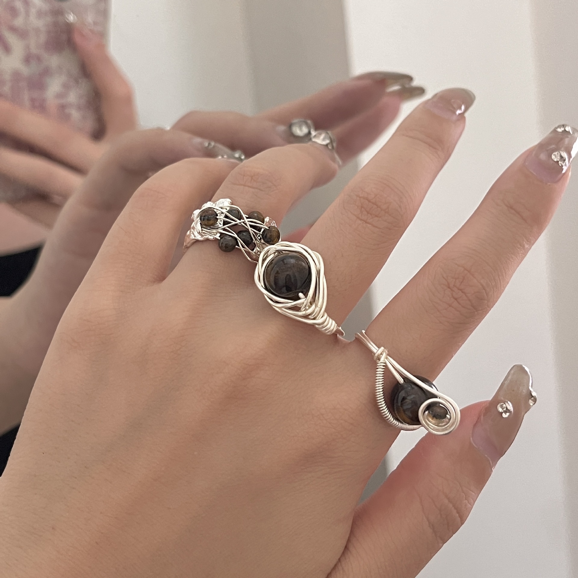 Nowy chiński styl Melad Wind Tiger Eye Stone, ręcznie robiony koralikowy, słodki i fajny, osobowość, owinięty, szeroka wersja, nadający się do łączenia_voghion.com